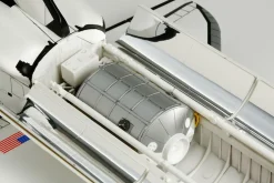 Tamiya 1/100 Space Shuttle Atlantis