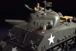 Tamiya RC 1/16 M4 Sherman 105mm Howitzer Full-Option Kit