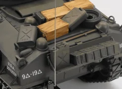 Tamiya RC 1/16 M4A3(105) HVSS Sherman 105mm Howitzer Kit