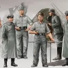 Trumpeter 1/35 Morser Karl Artillery Crew (8 Figures)