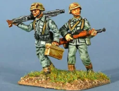 Valiant Miniatures 1/72 WWII German Infantry 1943-45