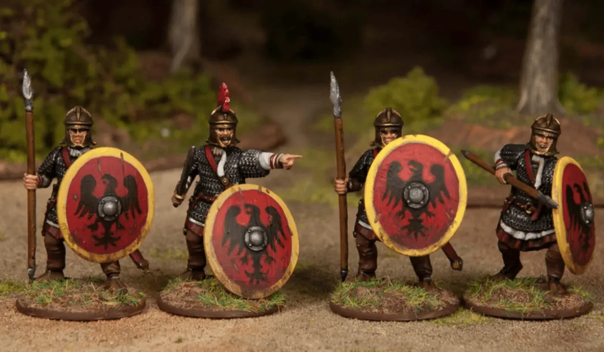Wargames Atlantic 28mm Decline and Fall - Late Roman Legionaries Set 1 Lorica Hamata